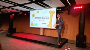 viešo renginio vedėjas